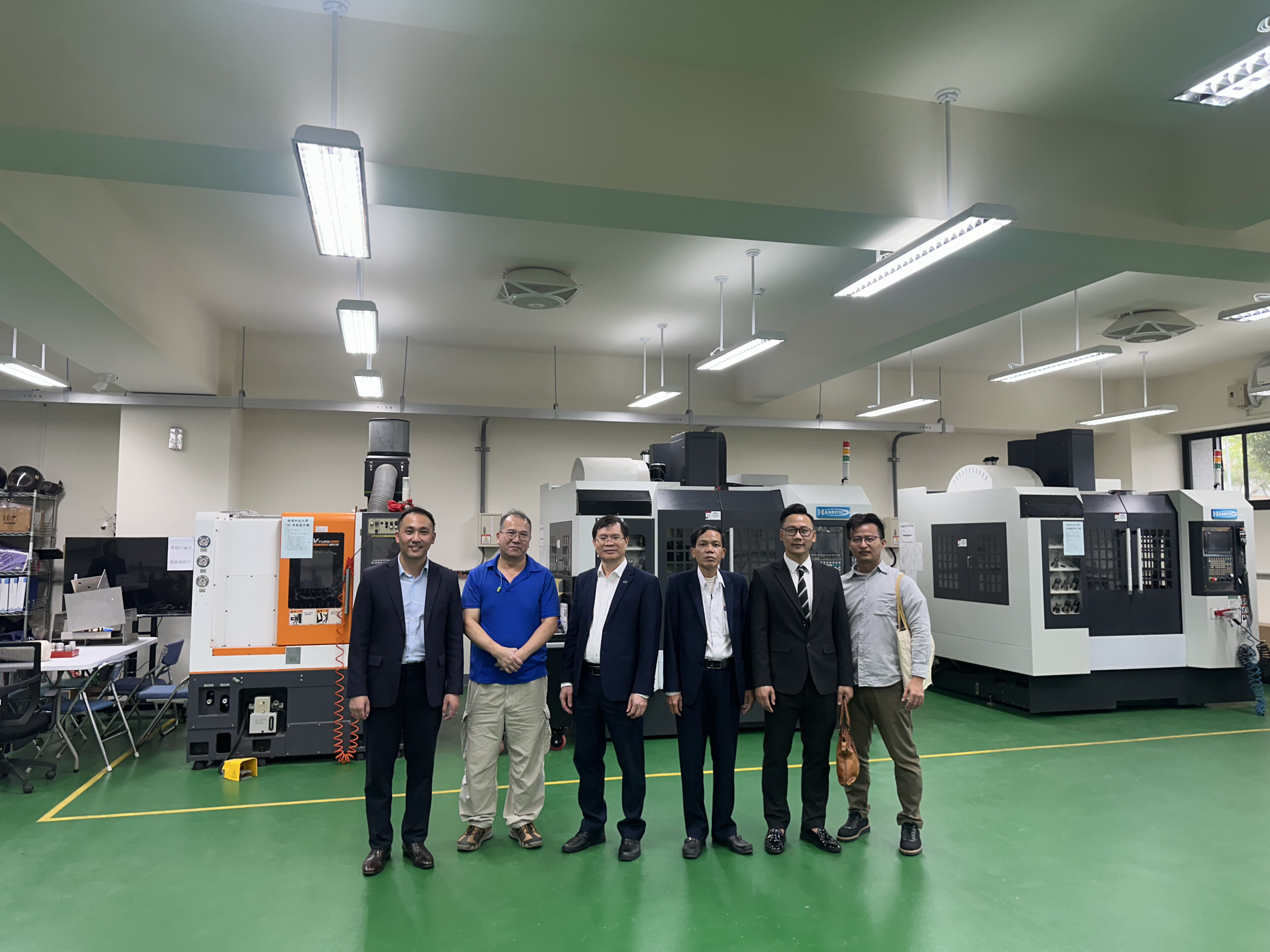 Đại học Triều Dương - University partner